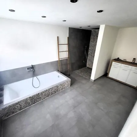 Modernes & Luxurioeses In Naehe Der Whu Apartment Niederdorla