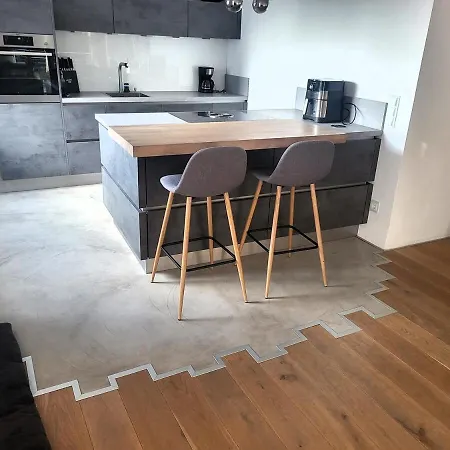 Modernes & Luxurioeses In Naehe Der Whu Apartment Niederdorla